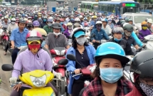 giam doc ben xe nuoc ngam noi gi truoc lum xum bi to thu phi gui xe gia cat co