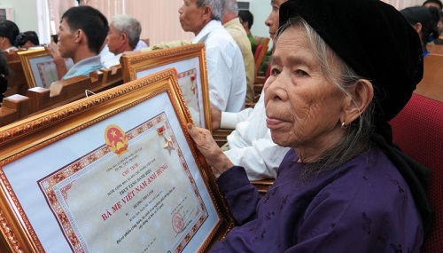 chu tich nuoc tang thuong cac danh hieu lien quan den ngay thuong binh liet si
