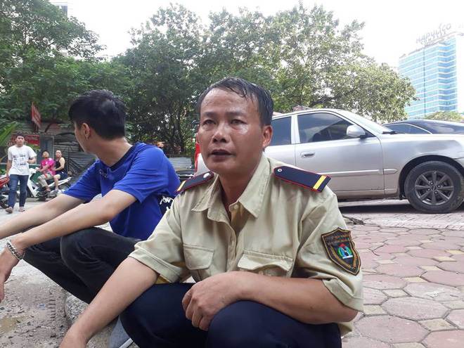 ha noi lua bung phat khien khoi bao trum toa nha cao tang nhieu nhan vien va cu dan hoang loan thao chay ra ngoai