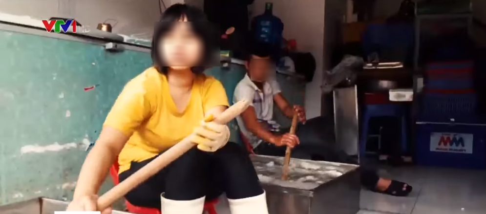 vu tay rua bach tuoc bang hoa chat tai ha noi chu co so noi khong nhan vien lai noi khac