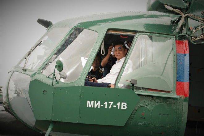 phi cong quan su kq lao noi gi ve phi cong va khong quan viet nam
