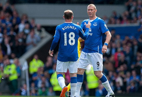 sau 11 nam rooney tro ve khoac ao everton