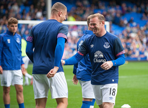 sau 11 nam rooney tro ve khoac ao everton
