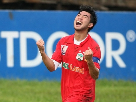 ngoi sao lee nguyen co the tro ve viet nam thi dau