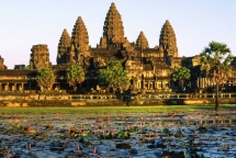 campuchia cam du khach an uong chay xe co gioi gan den angkor wat