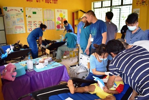 hoi sap vn my tai tro 6452 trieu kham chua benh tu thien tai tinh quang ngai