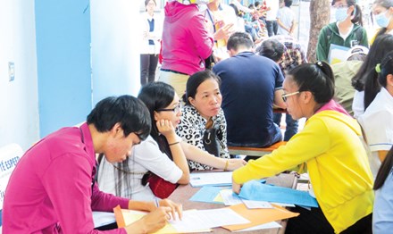 diem chuan xet tuyen dh dot 1 nam 2016 giam truong top tren tang top giua