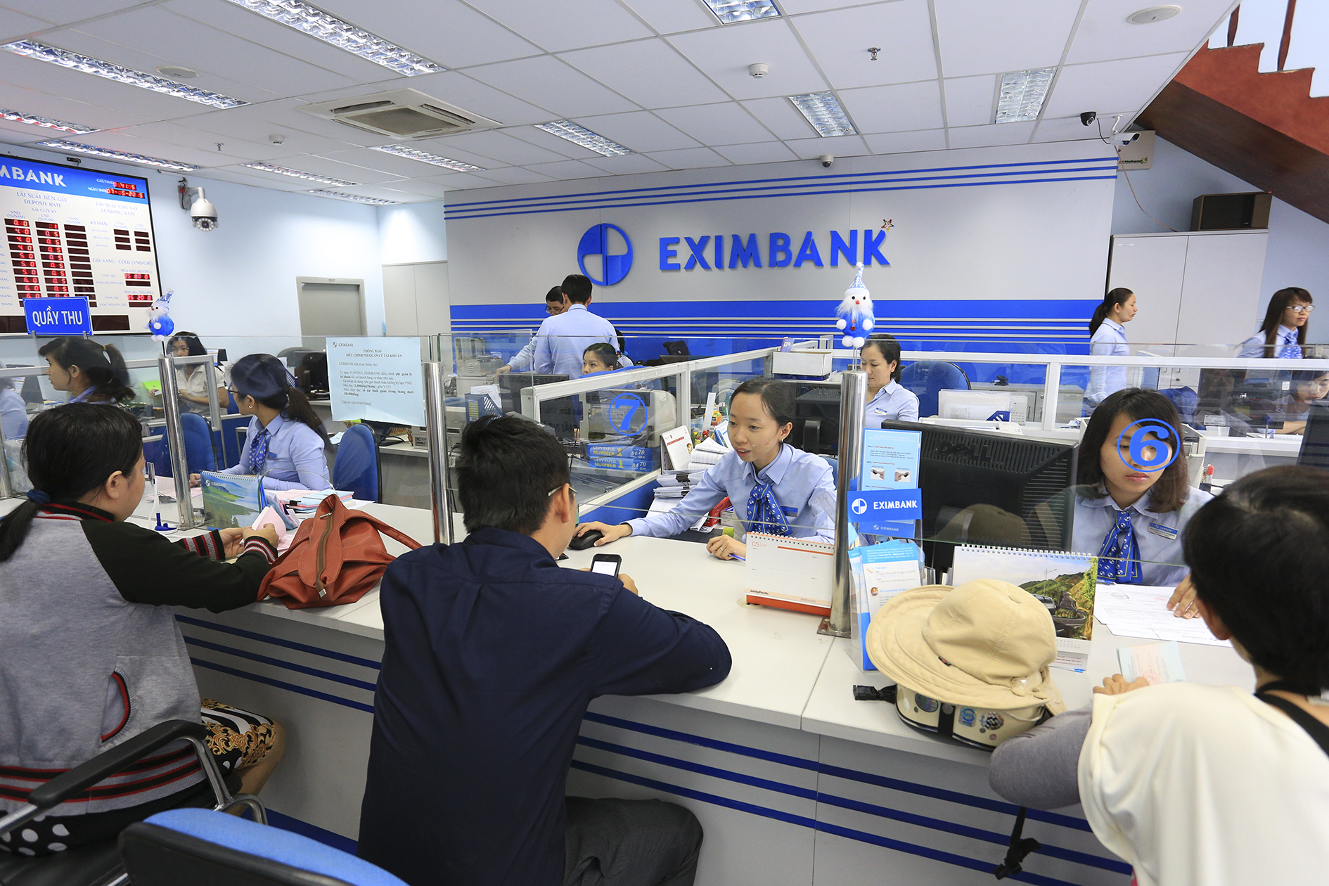 eximbank cat cung luc 8 pho tong giam doc