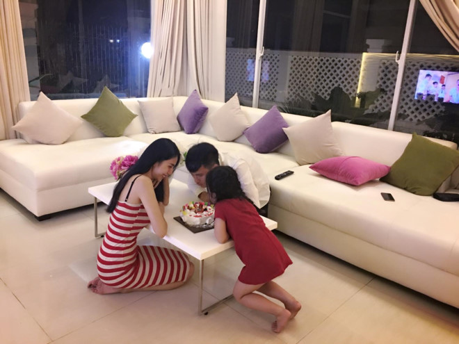 thuy tien noi ve chuyen giau con gai be gao co tai nang gi dau ma phai khoe