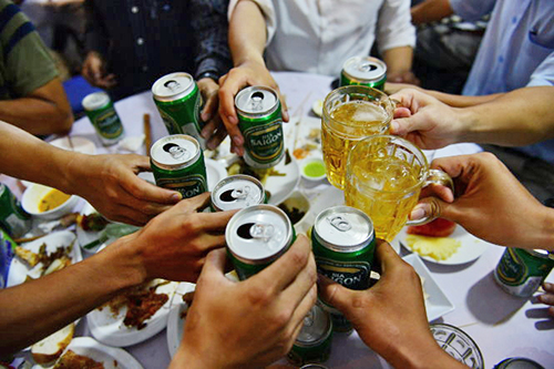 viet nam la nuoc tieu thu bia lon thu 3 chau a