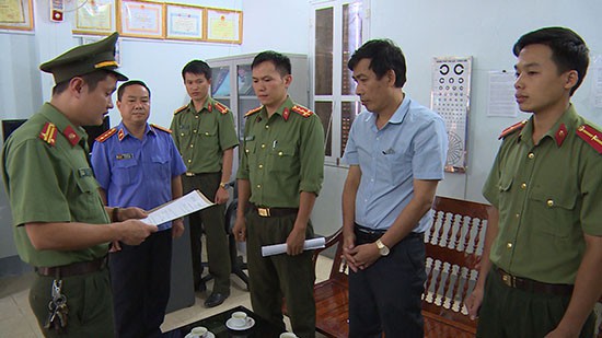 cong an kham nha pho giam doc so giao duc va dao tao tinh son la