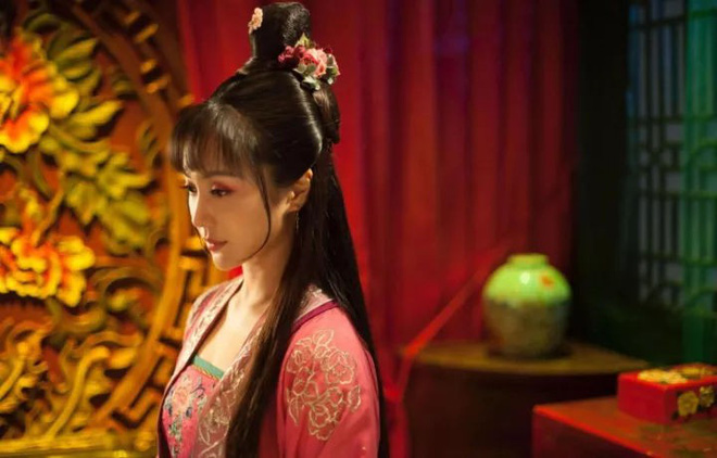 cuoc song cua cac ky nu thoi xua khong chi dung lai o viec thoa man khach lang choi