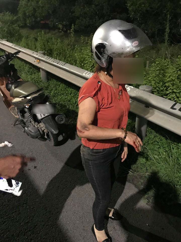 bac ninh 2 vo chong bi cuop giat tui xach giua duong chong nga bat tinh ngay trong dem