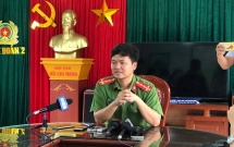 video can canh doan canh sat co dong ky binh dieu hanh tren quang truong ba dinh