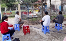 ha nam nguoi dan ong bi no nat mat vi dung phao tu che don tet