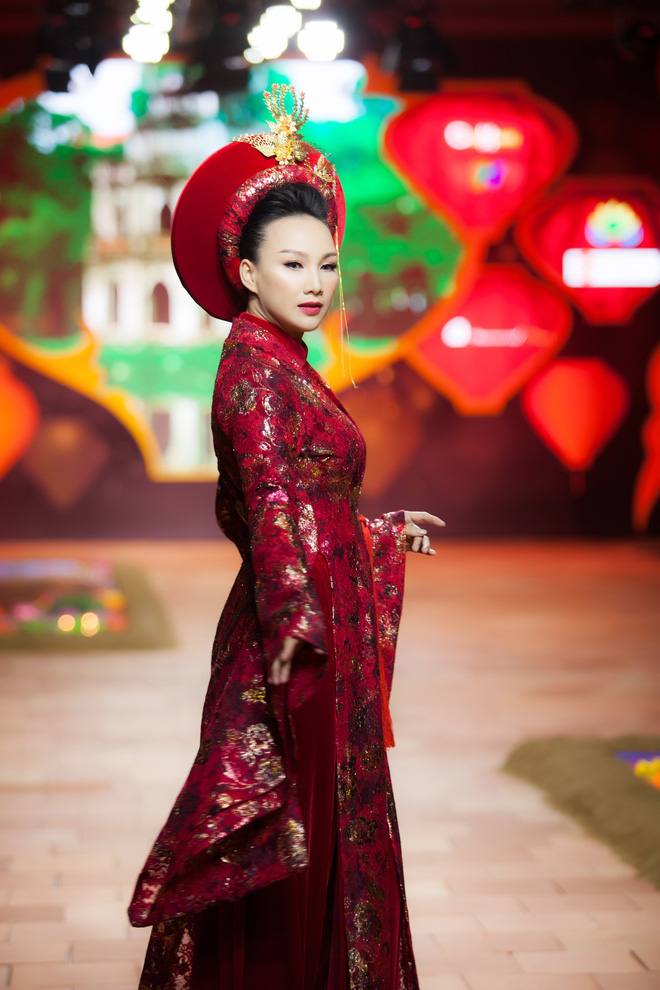 cuu nguoi mau paris vu tai xuat san dien vui ve hoi ngo phi nhung