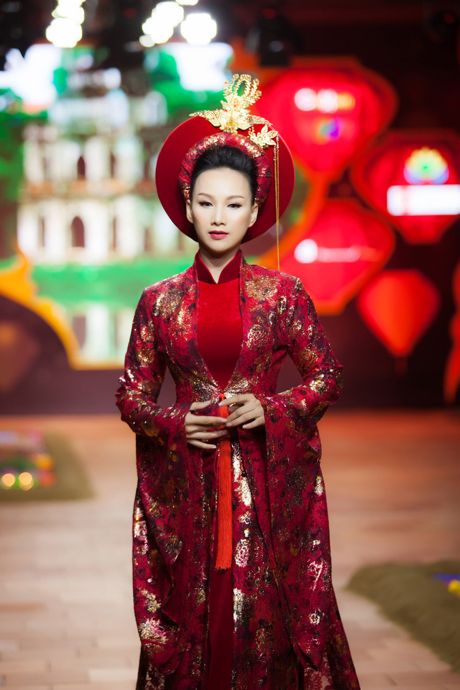 cuu nguoi mau paris vu tai xuat san dien vui ve hoi ngo phi nhung