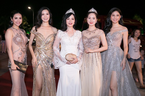 dan hoa hau a hau 3 thap ky hoi tu tai trong dem gala nhan sac hoang kim