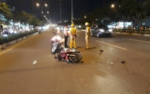 video phan no nhung vu nguoi vi pham co tinh tong guc csgt tren duong