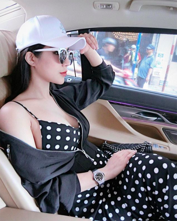 diep lam anh van sexy goi cam du bau vuot mat