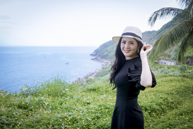 dinh hien anh duoc khen tre dep hat ngot ngao trong mv moi