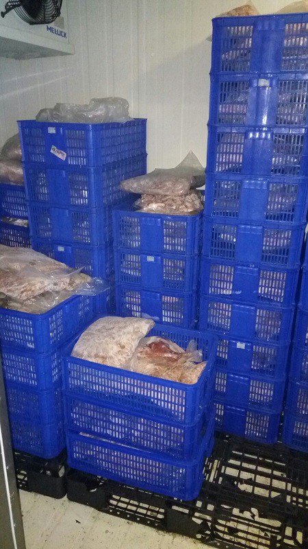 phat hien hang tram ky thit heo het dat tai sieu thi meat farm o sai gon