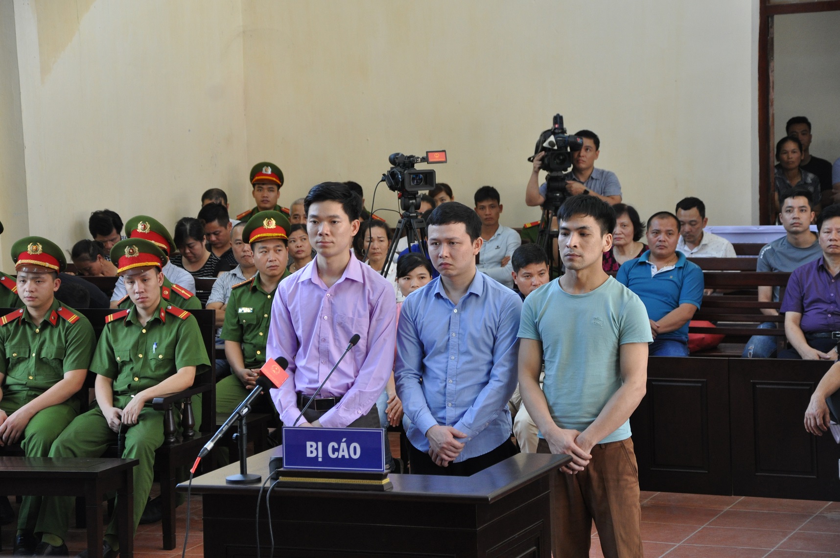 doi toi danh voi bi cao hoang cong luong