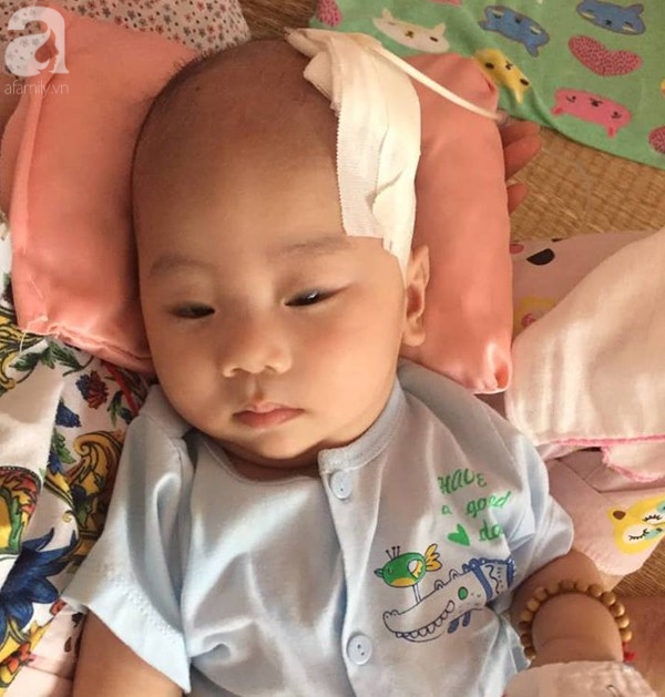 chao doi duoc it ngay be trai len con co giat cha me dau don nhan hung tin tu bac si
