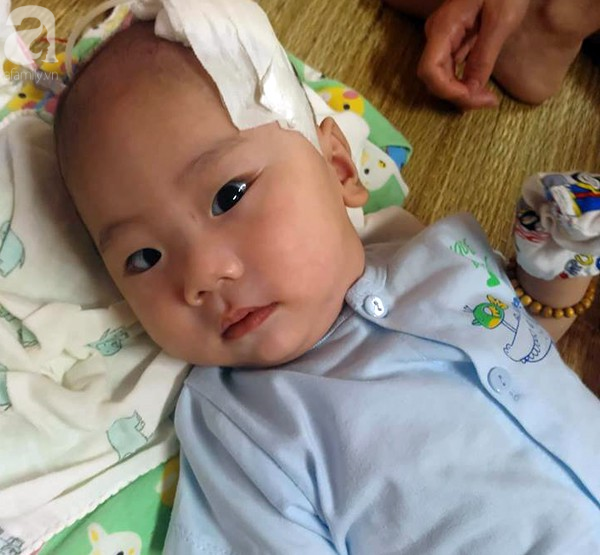chao doi duoc it ngay be trai len con co giat cha me dau don nhan hung tin tu bac si