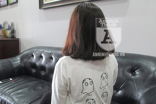 khoa vinh vien tai khoan cua nam tai xe grab bi nu sinh to so dui sam so noi vang ve