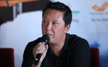 dem nhac thanh lap quy hoc bong nguyen van thuong mon qua cho cac hoc sinh ngheo tai nang vuot kho