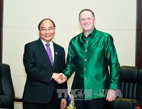 thu tuong nguyen xuan phuc hoi kien lanh dao nhat ban new zealand