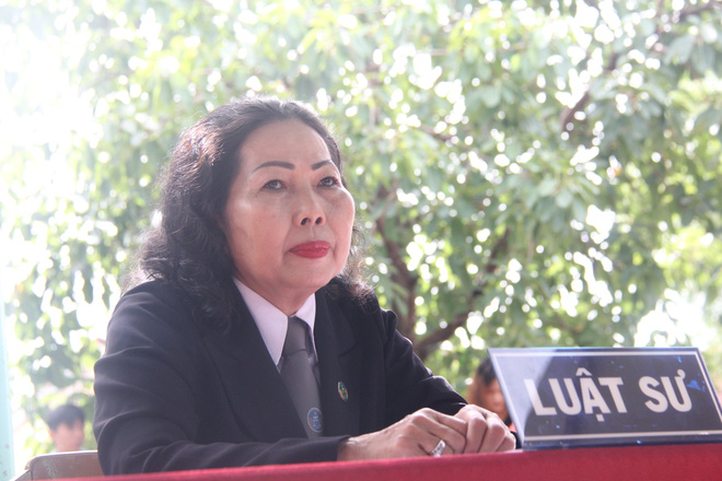 sau 2 nam vu be gai cam diec 13 tuoi bi hang xom hiep dam den mang thai moi duoc xet xu