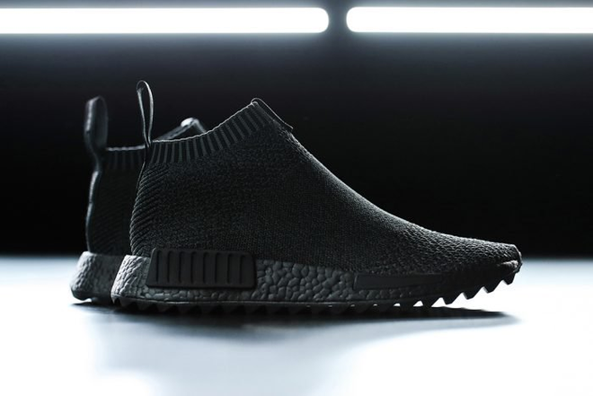 mau nmd collab moi nhat cua adidas duoc lay cam hung tu ninja nhat ban