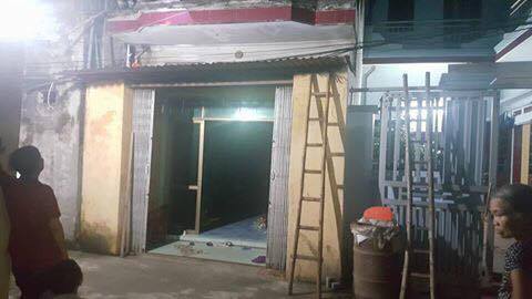 ha noi nguoi phu nu bi dien giat tu vong ngay truoc cua nha