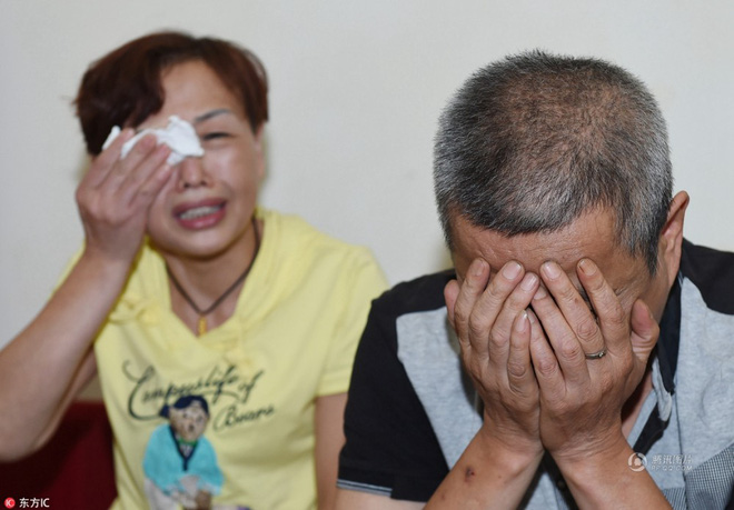 35 nam sau ngay dua con so sinh lia doi cap vo chong nay moi biet duoc mot su that het suc phu phang