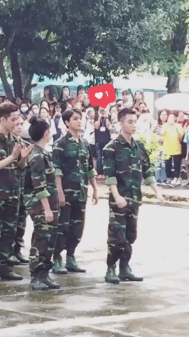 hinh anh dien trai cuc ngau cua anh linh son tung m tp dang hot ran ran day nay