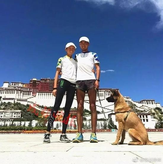 co gai dung cam cao dau cung nguoi yeu chay 4700 km de chung minh tinh yeu chan thanh cua ca hai