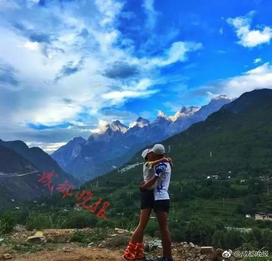 co gai dung cam cao dau cung nguoi yeu chay 4700 km de chung minh tinh yeu chan thanh cua ca hai