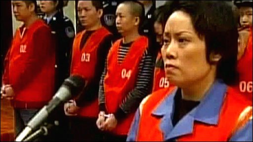 bi an ve su sa doa cua ba trum mafia tq nuoi 16 nhan tinh tre de mua vui