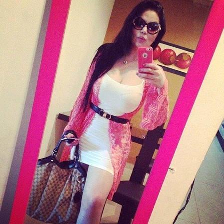 ba trum mafia sexy nhat mexico va cuoc song truy lac ben tien ma tuy trai tre
