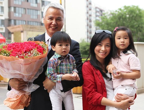 my nhan mang tieng ho ly tinh song sung suong trong biet thu cho nao cung thay tien