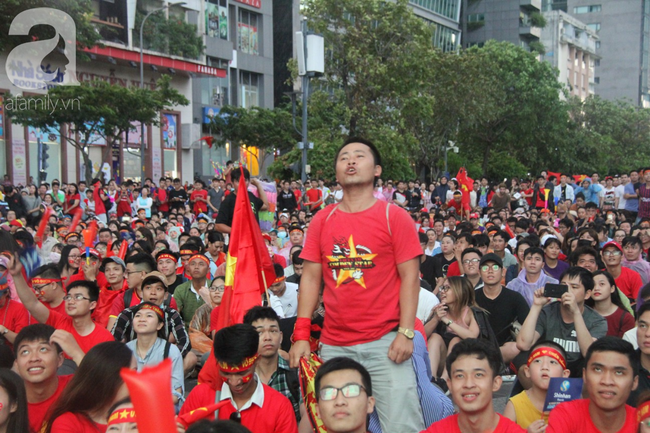 thua uae tren loat luan luu dinh menh nguoi ham mo van danh nhung tinh cam tuyet voi nhat cho olympic viet nam