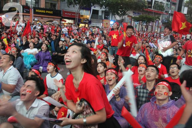 thua uae tren loat luan luu dinh menh nguoi ham mo van danh nhung tinh cam tuyet voi nhat cho olympic viet nam