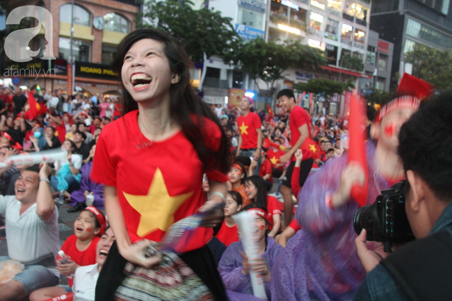 thua uae tren loat luan luu dinh menh nguoi ham mo van danh nhung tinh cam tuyet voi nhat cho olympic viet nam