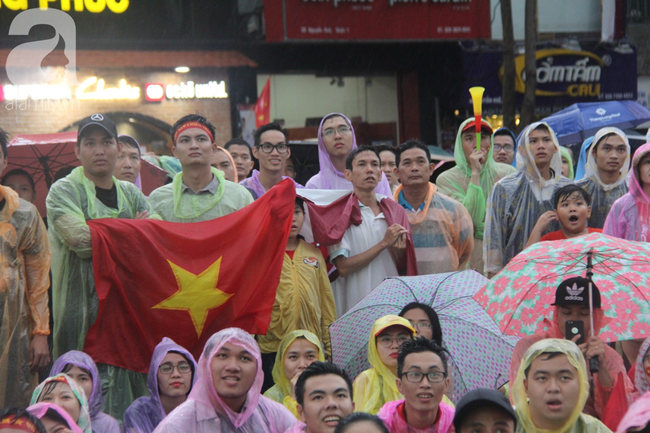 thua uae tren loat luan luu dinh menh nguoi ham mo van danh nhung tinh cam tuyet voi nhat cho olympic viet nam