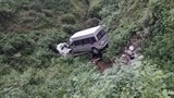 video hai hung canh truc thang cuu ho de nan nhan xoay nhu chong chong tren khong trung