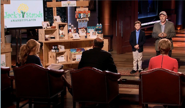 chan dung cau be 10 tuoi len shark tank goi duoc 50000 usd cho startup ban nuoc chanh voi tham vong som lot top forbes under 30