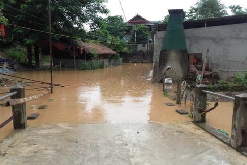 nghe an lu ve tran ngap cac ban lang do dau
