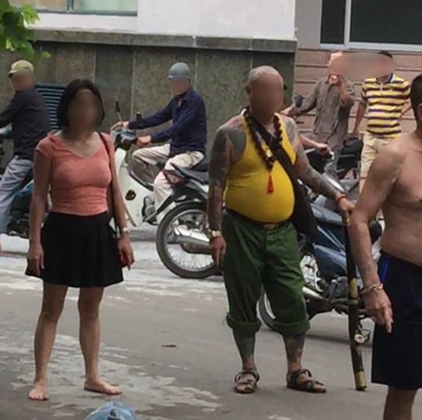 ha noi tieng khoc nghen cua me gia to cao bi con gai di cung xa hoi den danh chan thuong so nao